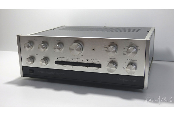 Accuphase C-200